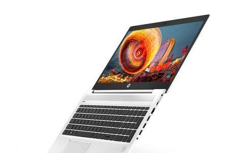 xps9560和惠普战99那个号