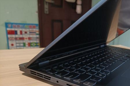 联想拯救者r9000x2021玩cf卡