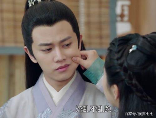 锦衣之下陆绎为什么动情