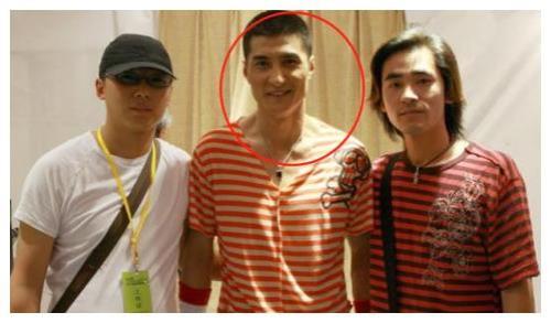 胡东和胡兵是亲兄弟吗