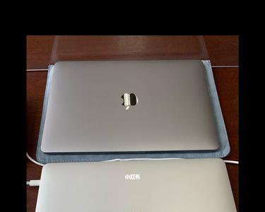 macbookpro屏幕要经常擦吗