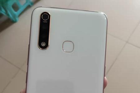vivoZ5x安多大的手机卡