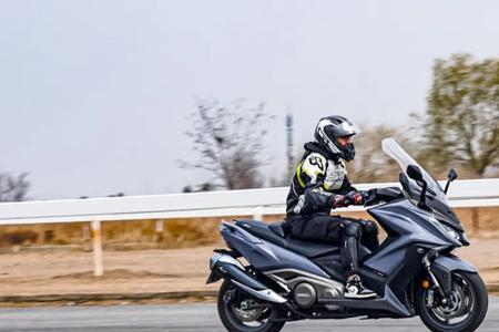 光阳ak550参数