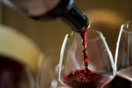 男人送女人红酒代表什么意思