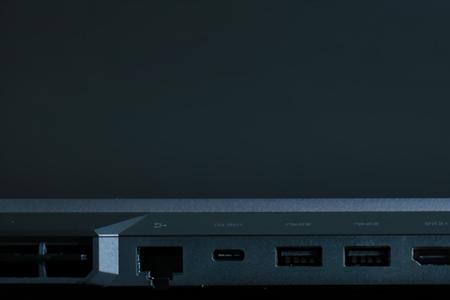 拯救者r9000p怎么设置关盖子不休眠