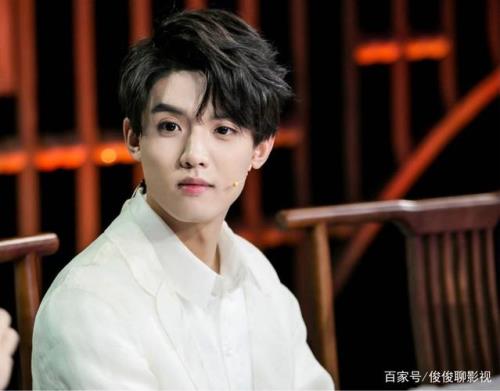 月里青山淡如画吻戏第几集