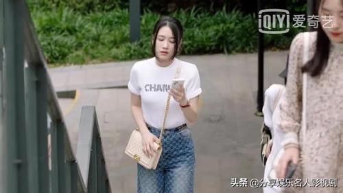 追爱家族董依依下场
