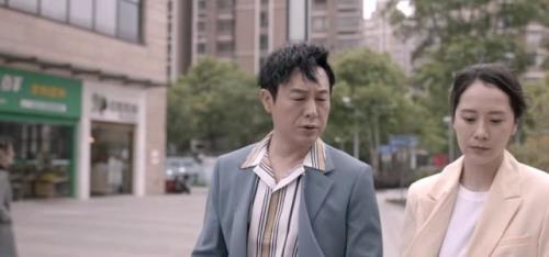 心居冯晓琴和展翔在一起了吗