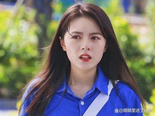 赵今麦人中长吗