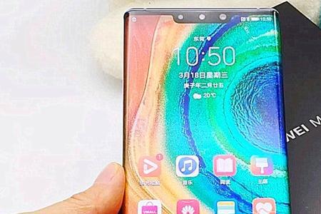 华为mate20x跟mate30pro大小对比