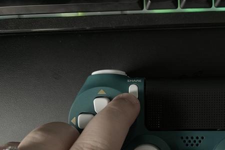 ps4手柄连手机有延迟