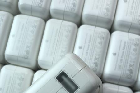 iPhone6S可以用12w的充电器充吗