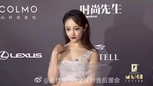 吴佳怡为什么不火