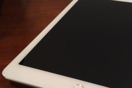 ipad的屏幕为啥那么容易沾指纹