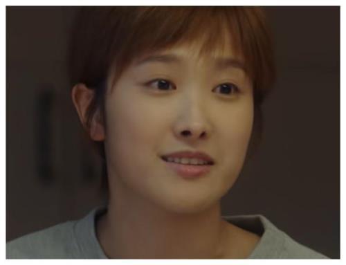 超越侯思源扮演者