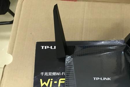电信赠送的路由器送给人用不了