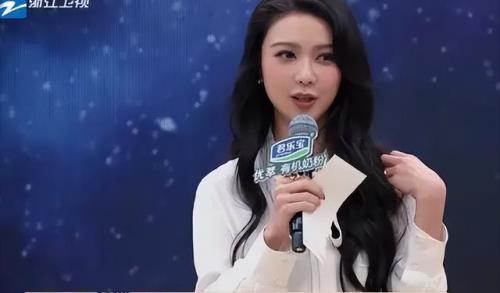 许绍雄是薛凯琪的干爹吗