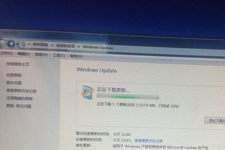 为什么电脑不更新系统就卡