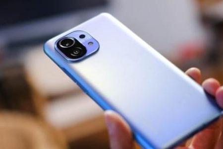 小米13和13pro哪个屏幕好