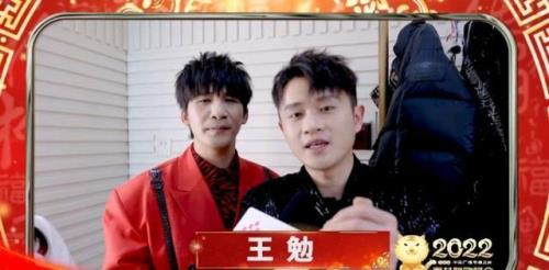 春晚大张伟搭档是谁