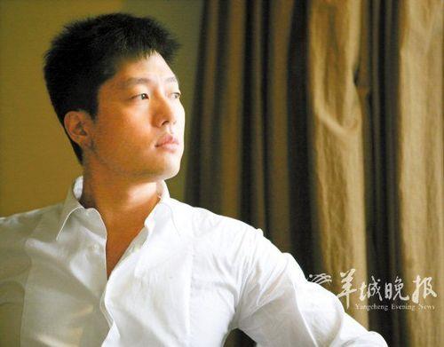 凌潇肃星座