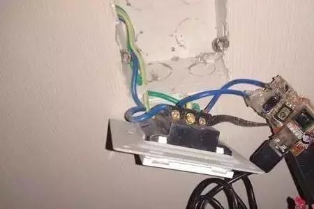 电视机插头长期不拔危险吗
