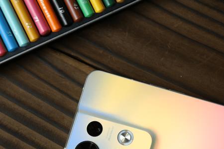 opporeno8pro没有双扬声器