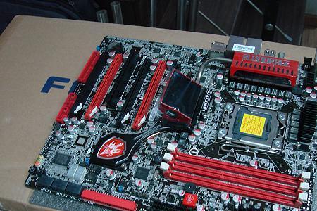富士康x58双路可以用普通内存条吗