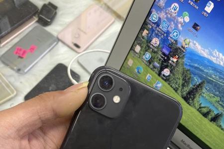 iphone12屏幕太亮