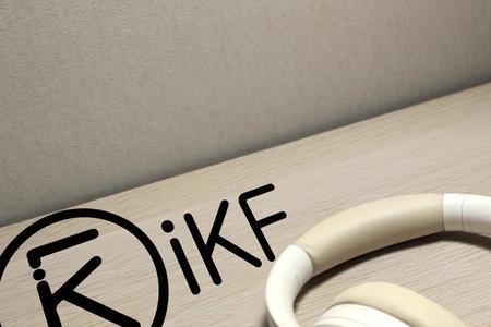 ikfking耳机可以连电脑吗
