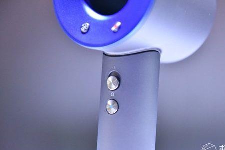 戴森吹风机后面有缝隙吗