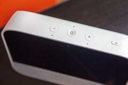 天猫精灵的灯一直亮着没有反应