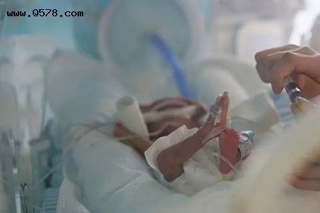 保温箱小孩多久能穿衣服