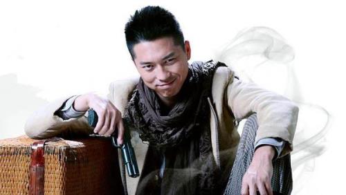 谷智鑫和王雷是不是长得挺像