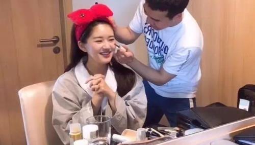 赵露思进宫吃饭搬桌子第几集