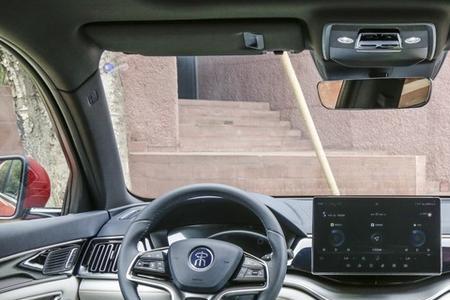 比亚迪宋plusev怎么切换到主题选择