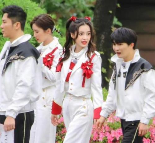 奔跑吧周深和蔡徐坤怎么没了