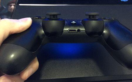 ps4手柄一直闪白光是什么意思