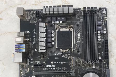 华硕吹雪主板怎么关机后关闭usb