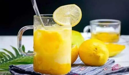 柠檬水好还是橘子水好