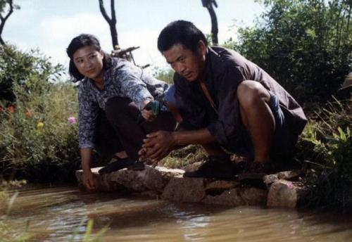 咱们的牛百岁的电影插曲