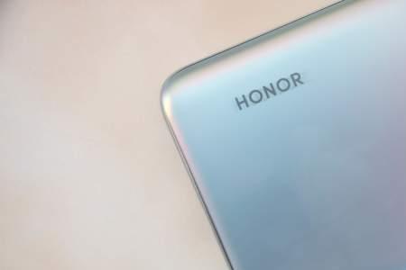 荣耀畅玩30plus有陀螺仪吗