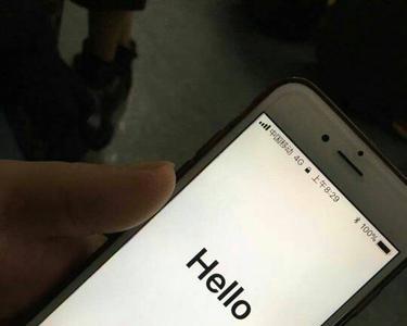 苹果手机为啥有时候提示是英文