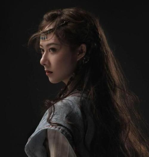 曹曦月在长歌行里演谁