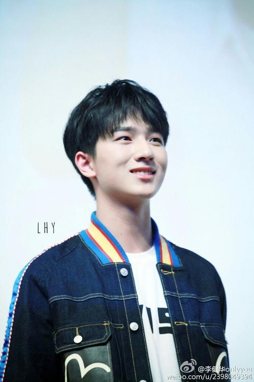 李宏毅眼睛是什么眼型
