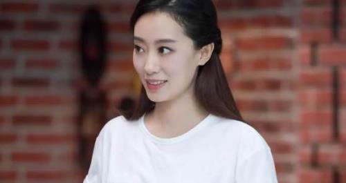 张小斐为什么叫冯巩师傅