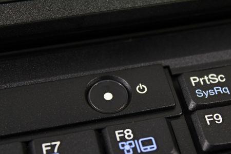 Thinkpad T410i如何修改第一启动项