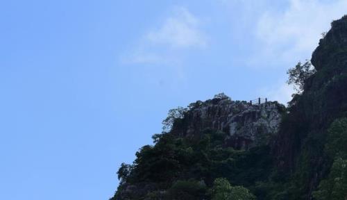 隐秘的角落取景地灵山六峰山