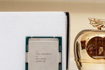 i74700和i77700哪个好