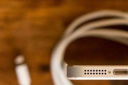 iphone13自带数据线有标志吗
